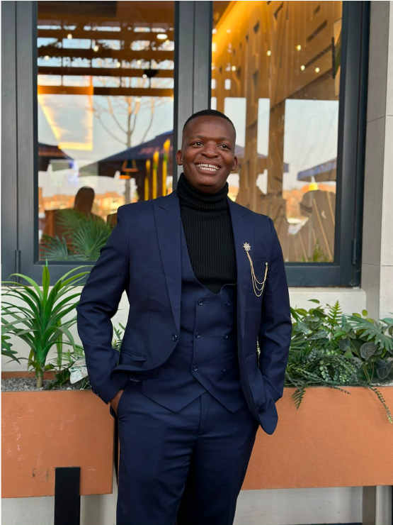 Portrait of Muguvhana Gundo Mbambala, Lead Software Engineer and founder of KreativG Studio